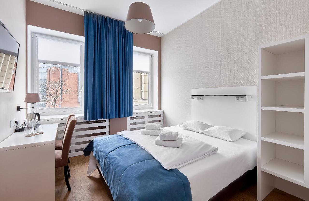 Hotel Traffic Poznan Stare Miasto Exterior photo